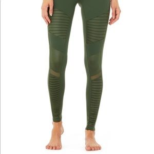 alo moto leggings